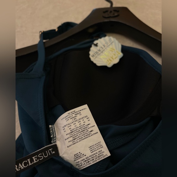 NEW Miraclesuit Razzle Dazzle Siren One-Piece Swimsuit Size 10 - Picture 8 of 12